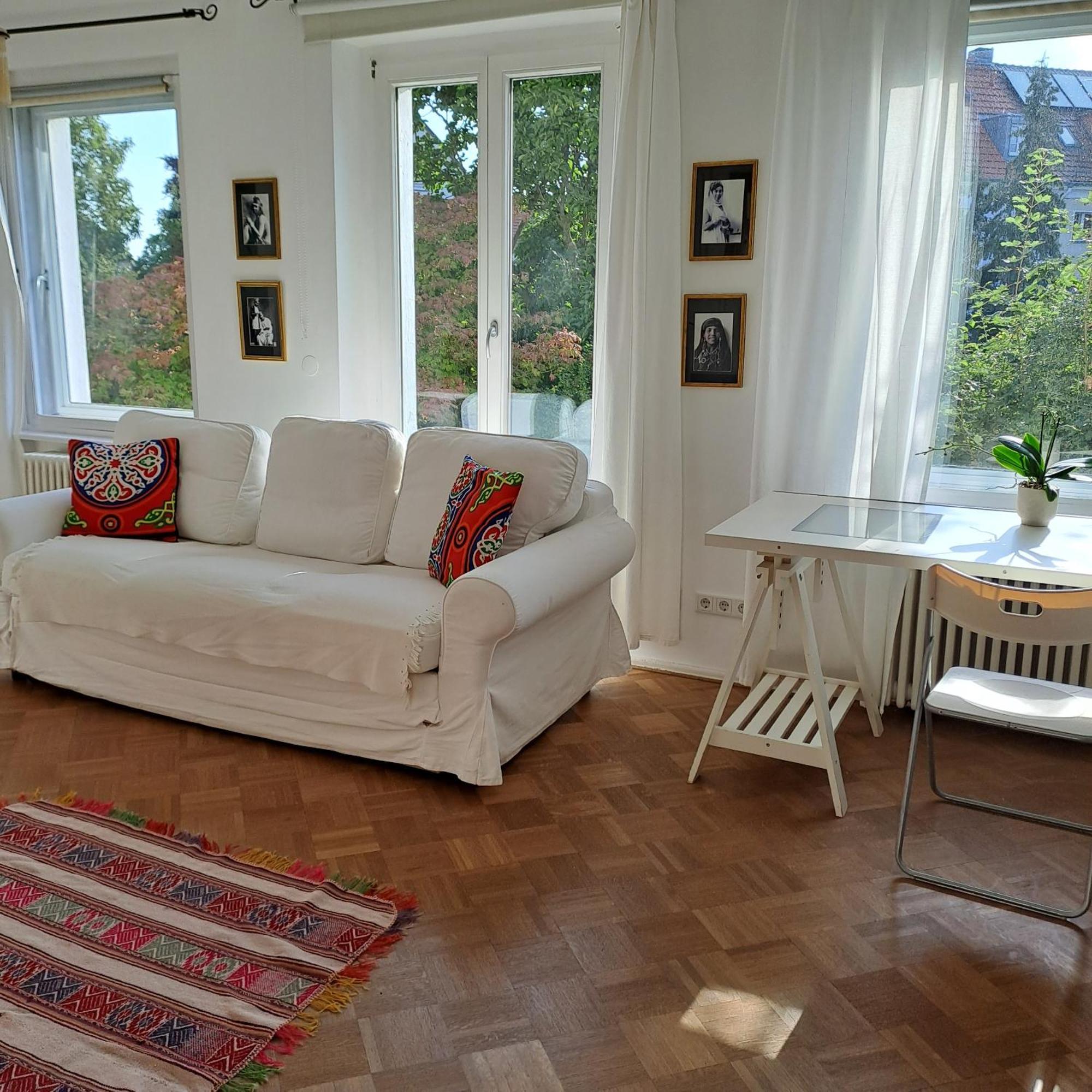 Spacious In Tempelhof Park Area * Berlijn