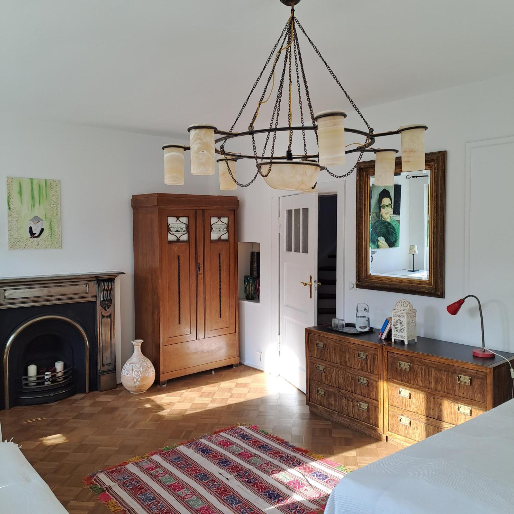 Spacious In Tempelhof Park Area Privatunterkunft *